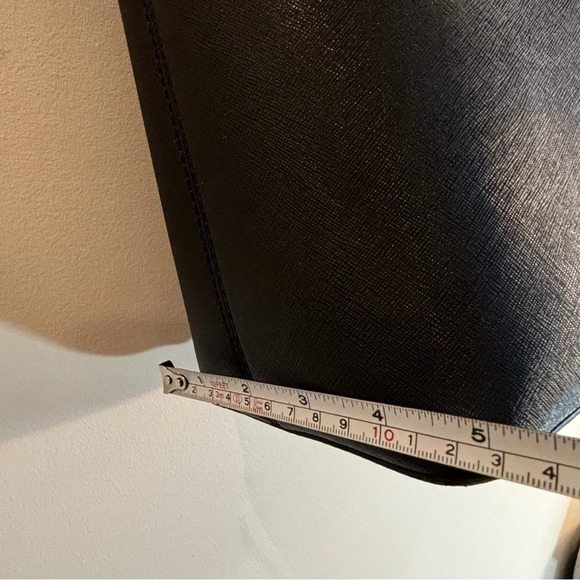 KATE SPADE Halsey Tote Leather Textured Large Exterior Pocket Shoulder Bag - Picture 10 of 15